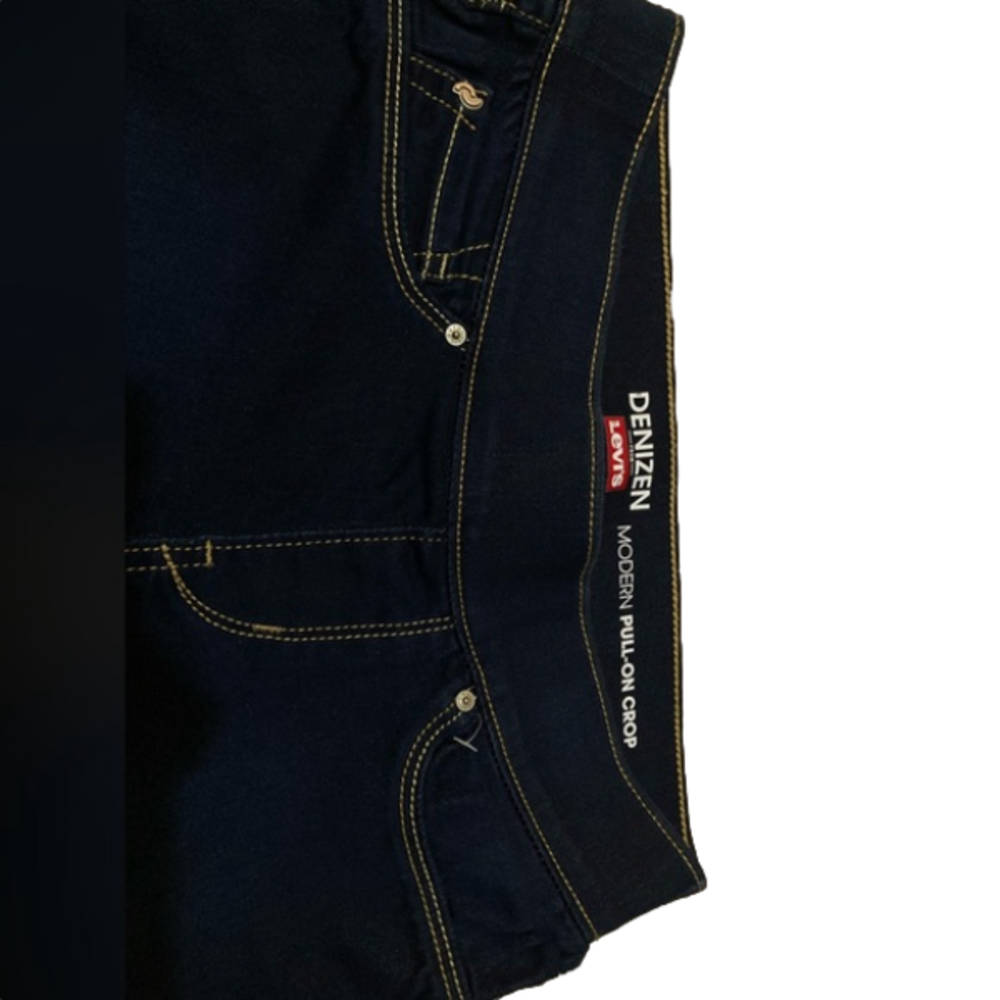 Levi’s Denizen Pull On Crop Dark Jeans - Picture 2 of 6